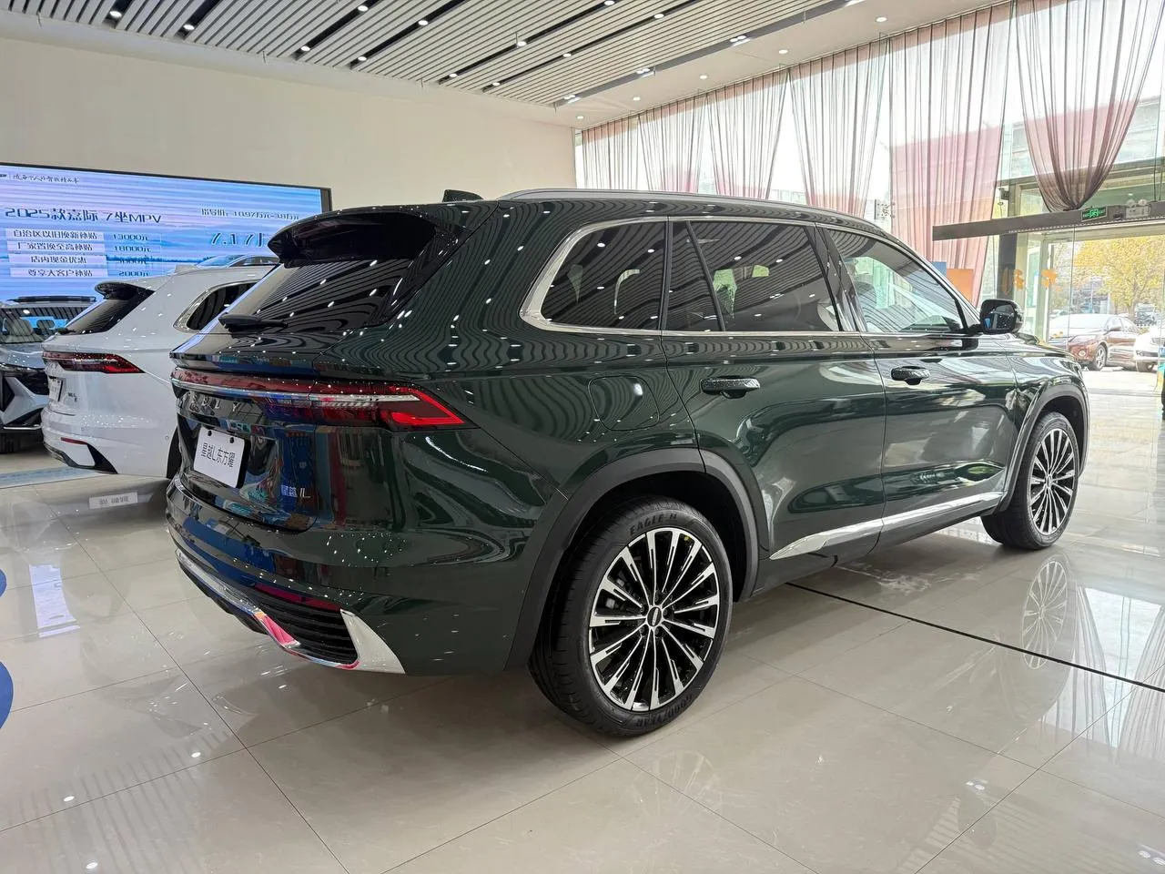 Geely Monjaro 2025 модельный год