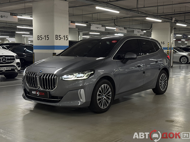 BMW 2 Series 218d. Фото 1
